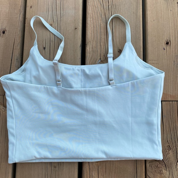 H&M SPORT Mint Green Workout Top Build in Bra - Picture 2 of 4